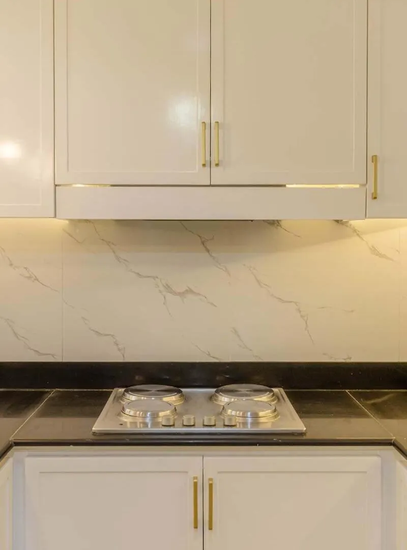 Shore 2BR De Luxe Suite, Mall of Asia Manila Apartment